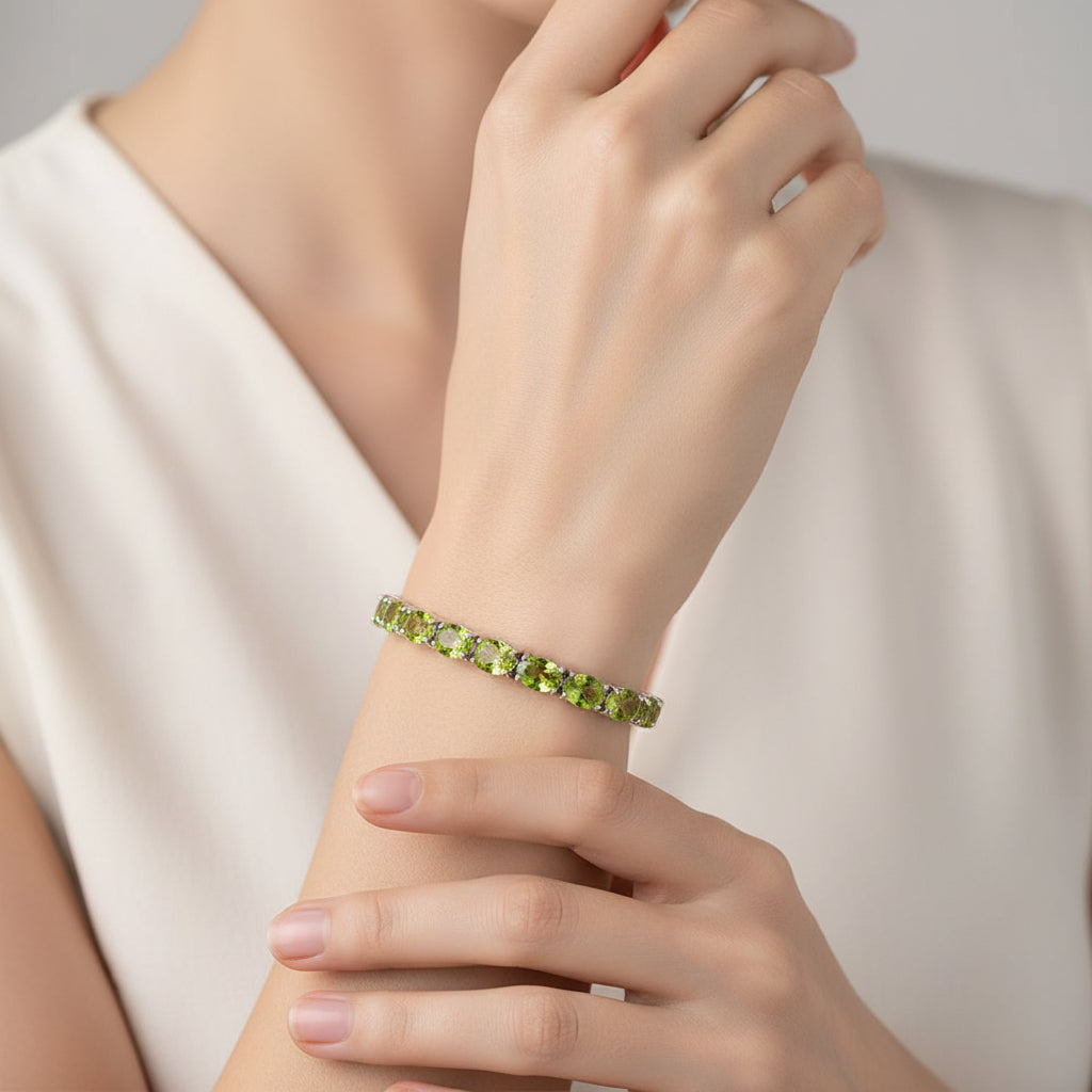 Silver and Peridots tennis bracelet