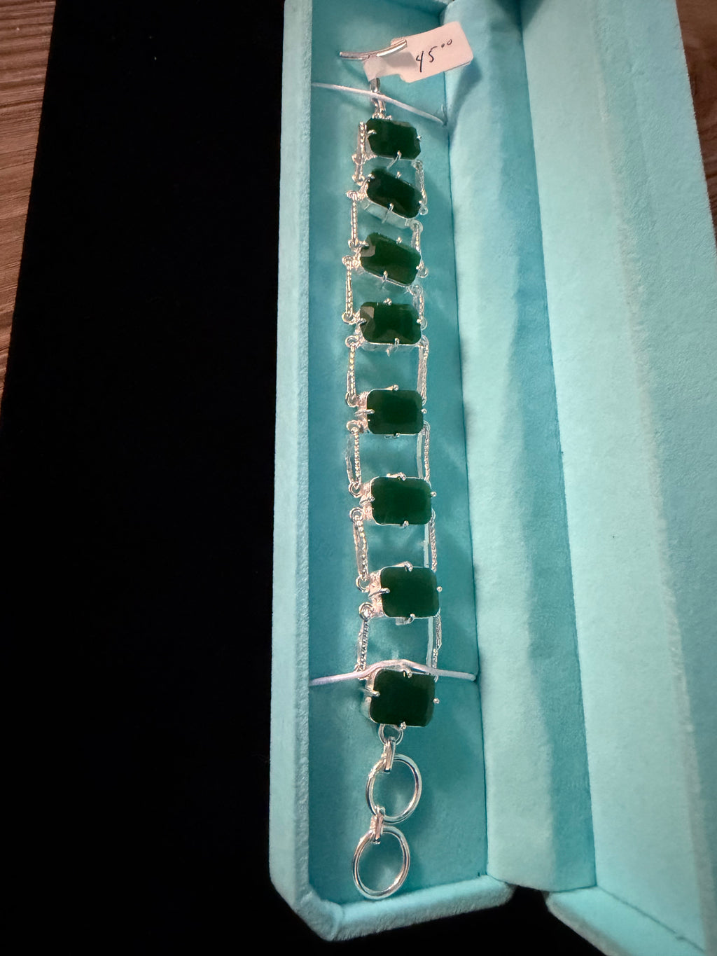 Silver and Emerald motive Bracelet