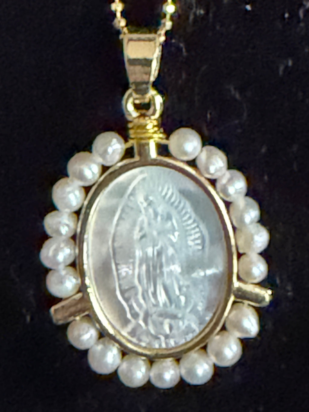 Mother Pearl Virgen de Guadalupe